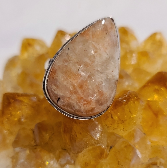 *Vintage Style Sunstone Teardop Ring - Picture 1 of 5